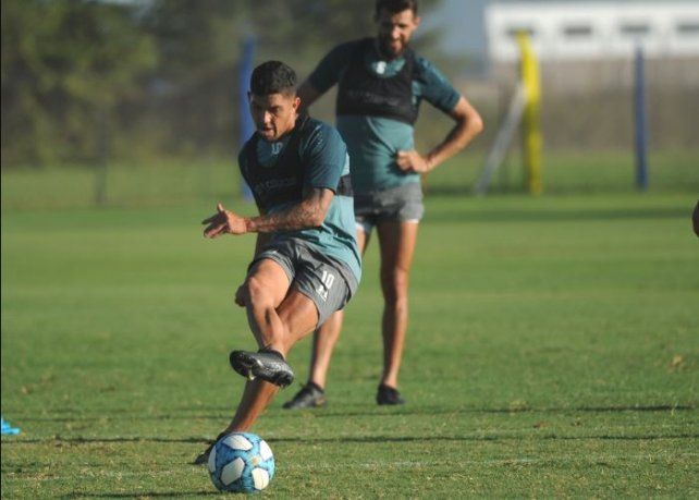 Martínez vino de Liverpool a Central, ¿se irá a Independiente?