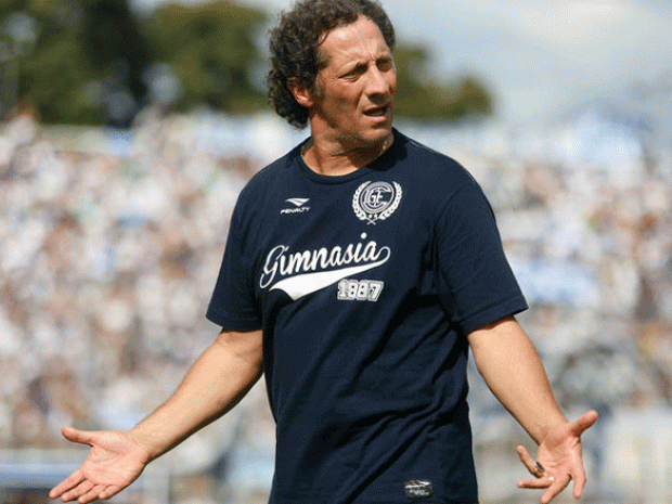 Troglio inicia un nuevo proceso como DT de Gimnasia (LP)