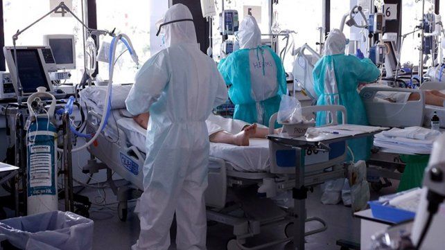 Este miércoles hubo nuevo récord de contagiados y de muertos en el país