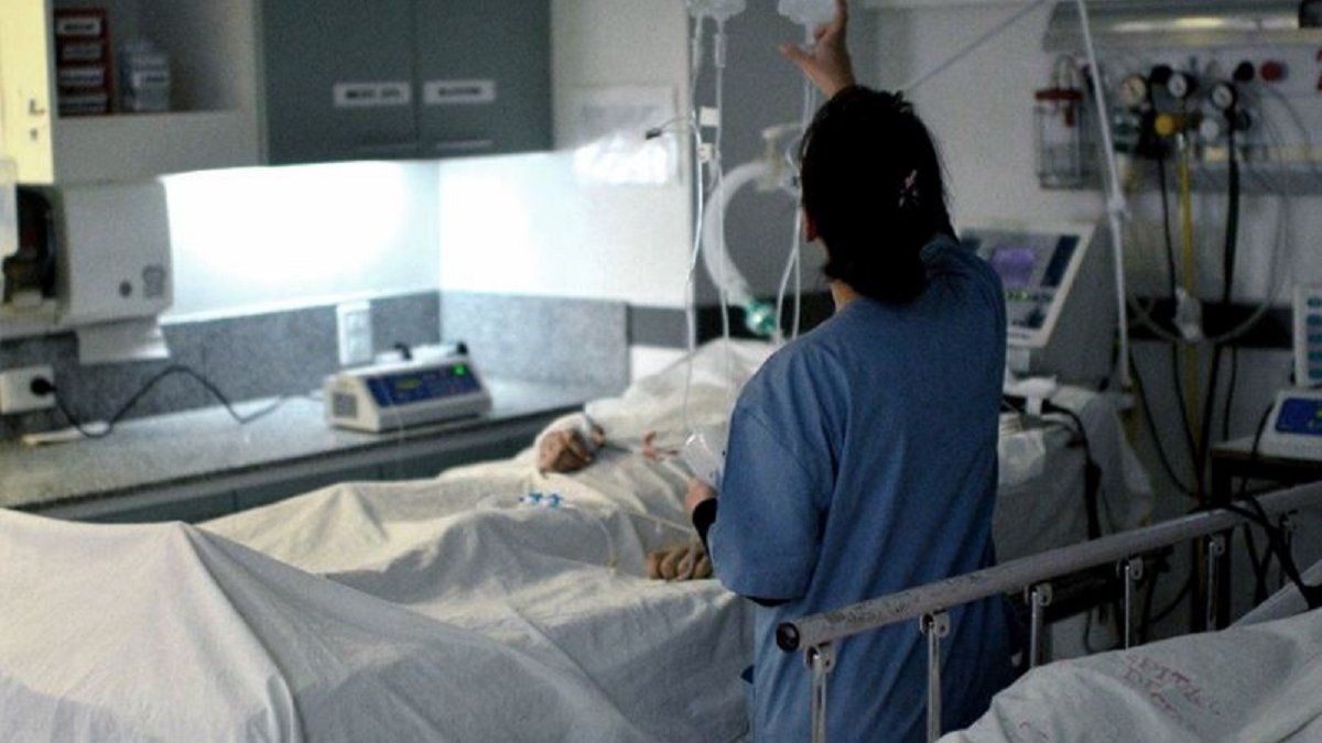 Se trata de una persona que estaba registraba severas patologías subyacentes y complicaciones pulmonares. Se trata de una persona que estaba registraba severas patologías subyacentes y complicaciones pulmonares.