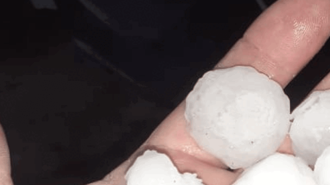 Intensa caída de granizo en General Ramírez y Aranguren