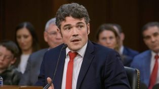 El asesor de antiterrorismo de Trump renunció con una dura declaración en contra de la guerra de Irán