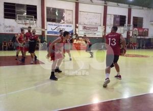 Rivadavia A trabajó mucho para batir a Colón y se aleja en la cima del Oficial