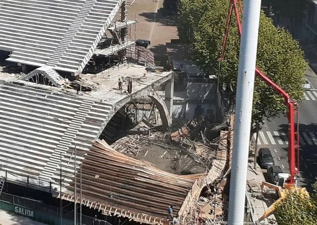 El sector de la nueva tribuna de Ferro Carril Oeste que se derrumbó esta mañana.