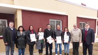 Entregaron cinco viviendas del IAPV en Conscripto Bernardi y gestionan 15 más