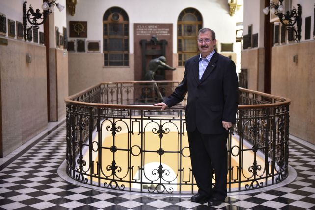 Autocrítica. Lo que se hizo mal es correrse del territorio. Perdimos el territorio.