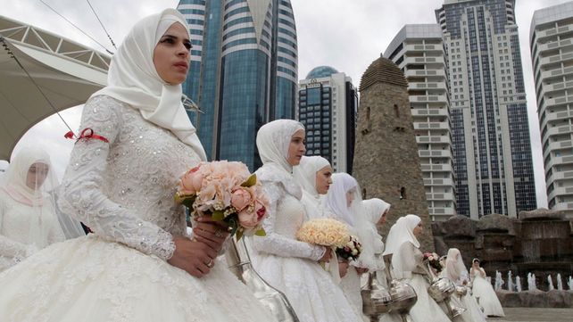 Celebración de 200 bodas simultáneas en la ciudad de Grozny, Rusia