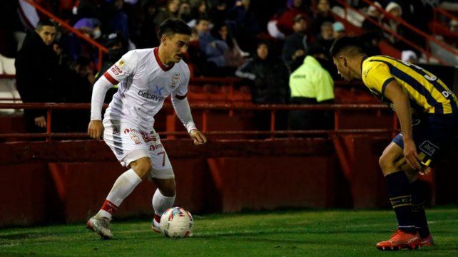Matías Cóccaro es el delantero que busca Newells y por el que ya hizo una oferta concreta a Huracán.