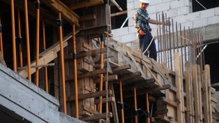 La provincia autorizó las obras privadas de hasta 10 trabajadores y el servicio doméstico