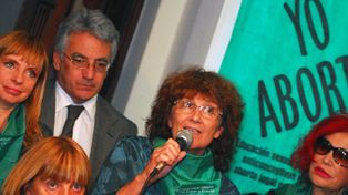 Presentan un proyecto para legalizar el aborto con el apoyo de 33 diputados nacionales