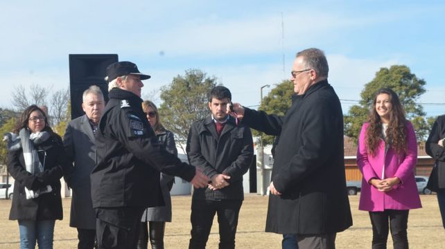 Acto de entrega. El ministro de Seguridad de la provincia de Santa Fe