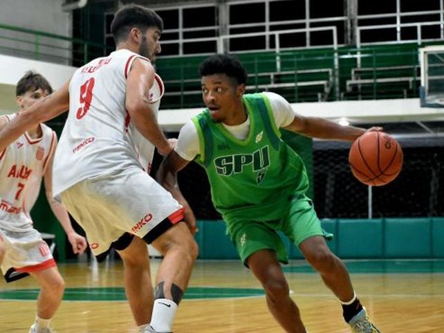 Sportsmen Unidos es uno de los tres punteros que tiene la Superliga de básquet de la Rosarina.
