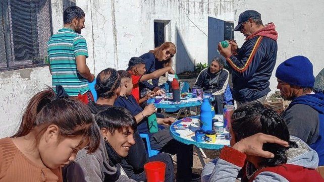 En el Hogar de Cristo brindan un espacio de contención a personas de diferentes barrios de Paraná