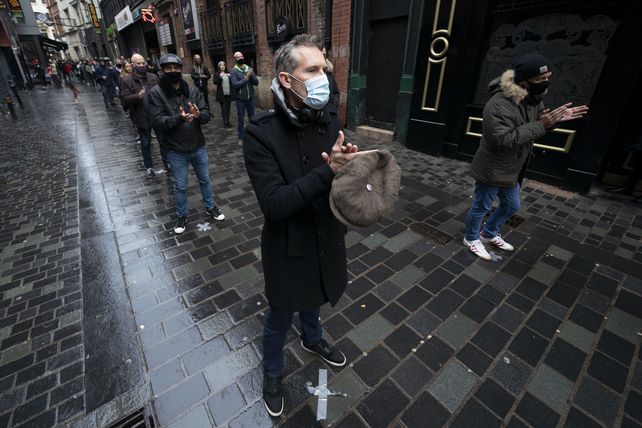 Veinte imágenes del lunes en un mundo en crisis por el coronavirus