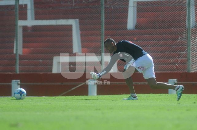Nereo Fernández se fracturó la muñeca y no jugará lo que resta de torneo