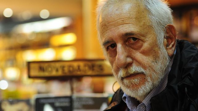 El cineasta Adolfo Aristarain criticó a los votantes de Macri y Milei y acusó al gobierno de ser una banda