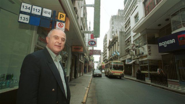 En marzo de 2001 Lifschitz es nombrado secretario municipal de Servicios Públicos y el transporte será el gran tema a resolver.  