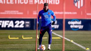 Rodrigo De Paul entrenó este miércoles ya que no fue citado por el DT Diego Simeone. (Foto: Diario Marca)
