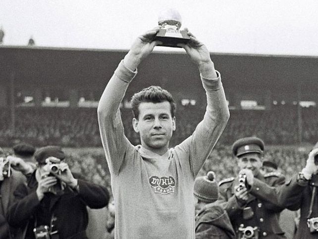 El fútbol está de luto: murió el Caballero del fútbol