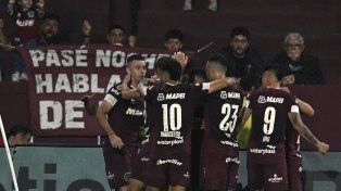 Lanús festejó ante su gente.