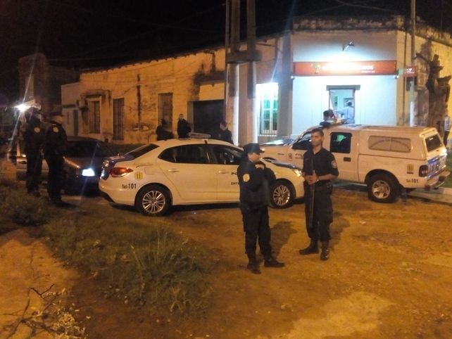 La policía de Concordia en la esquina del tiroteo.&nbsp;