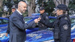 Claudio Brilloni, flamante secretario de Seguridad entregó móviles policiales para la provincia
