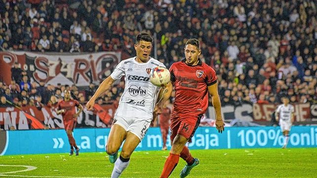 Patronato le empató a Newells en tiempo de descuento y le impidió quedar como único puntero.