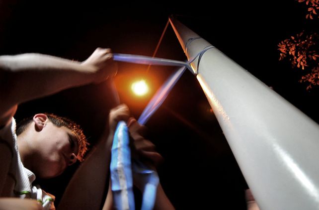 Se inauguraron 100 columnas de iluminación para 4 barrios del oeste