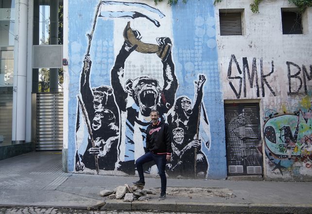 Lacast: de los enormes murales en la calle a las galerías de arte