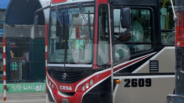 Dispararon a un colectivo de la línea 15 en un confuso episodio