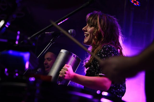 La Malvonera es una agrupación con un repertorio de canciones propias que abarcan una diversidad de géneros.