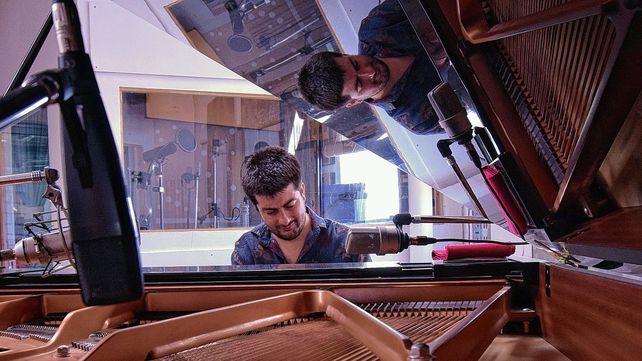Aires del monte, el primer disco de Kevin Mernez