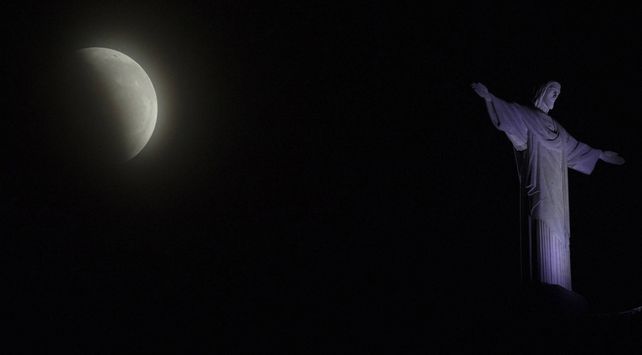 Así se vio la superluna de sangre