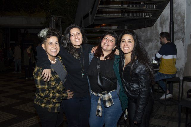 Débora Mendoza, Antonella Campos, Ayelén Mobilia y Melina Canteros