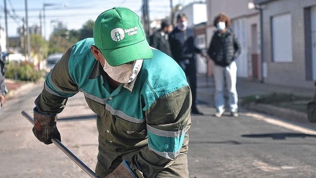 Trabajos de bacheo en la ciudad de Santa Fe