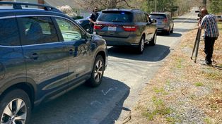 El FBI concurre a la casa del sospechoso y arrestado en Massachusetts.