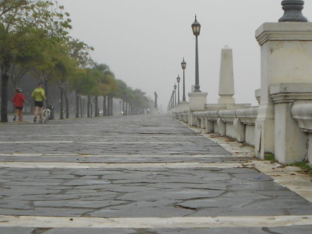 ¿Londres? No. Entre la niebla... el Puente Colgante