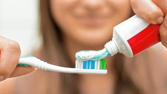 Para la salud bucal es clave el cepillado dental.