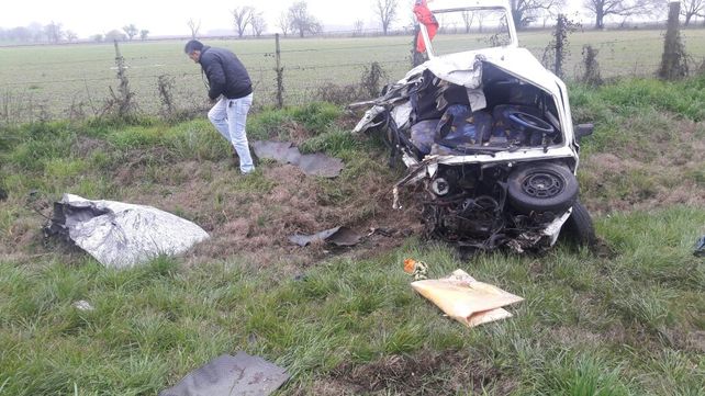 Un muerto y dos heridos al chocar un camión contra un auto en la ruta 33 cerca de Pujato