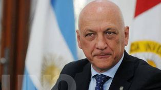 El gobernador entrega aportes para infraestructura a 16 clubes