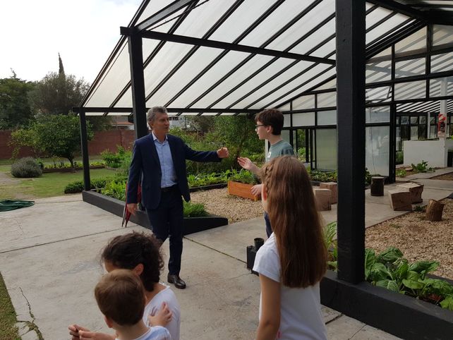 El momento del encuentro entre Macri y Santino en la Quinta de Olivos.