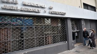 Pago a jubilados municipales y nuevos horarios de atención de la Caja