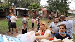 En los barrios populares hay que salir a trabajar día a día