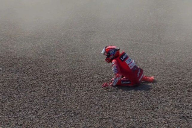 MotoGP: el campeón Marc Márquez sufrió una aparatosa caída en el GP de Indonesia