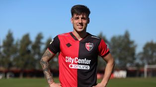 Lucas Besozzi llegó en la semana y fue convocado para el partido que Newells jugará este viernes, a las 20.