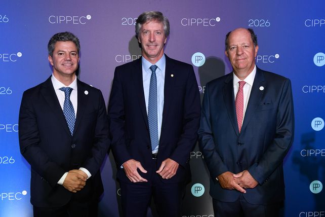 Cippec convocó a crecer o crecer y reunió al arco político en una noche clave donde La Capital dijo presente
