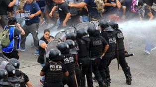 Polémica entre Patricia Bullrich y Amnistía Internacional por el protocolo antipiquetes