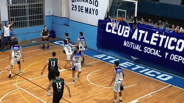 Almagro define su llegada a las semifinales de la Liga Provincial en Esperanza.