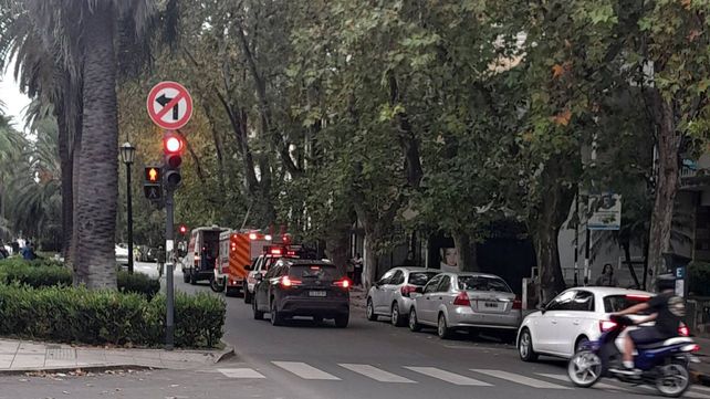 Un obrero se accidentó en la escuela de Oroño al 600
