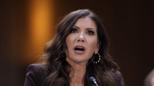 Donald Trump despidió a su secretaria de Seguridad Nacional